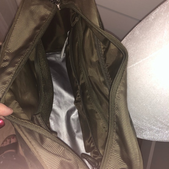 Columbia shoulder Bag - Picture 12 of 12